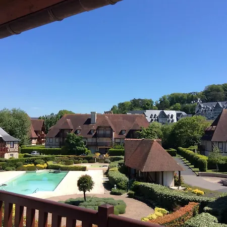 Ferienhaus 2 Pieces A Avec Piscine Deauville